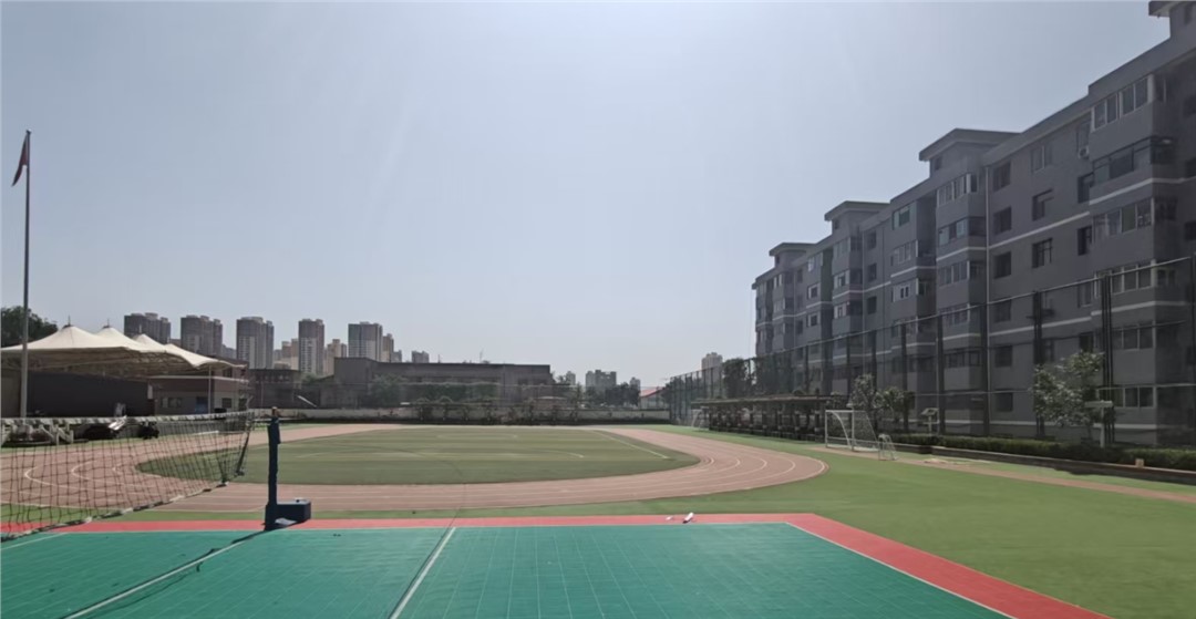 靜音操場(chǎng)定向音柱的位姿設(shè)計(jì)指南